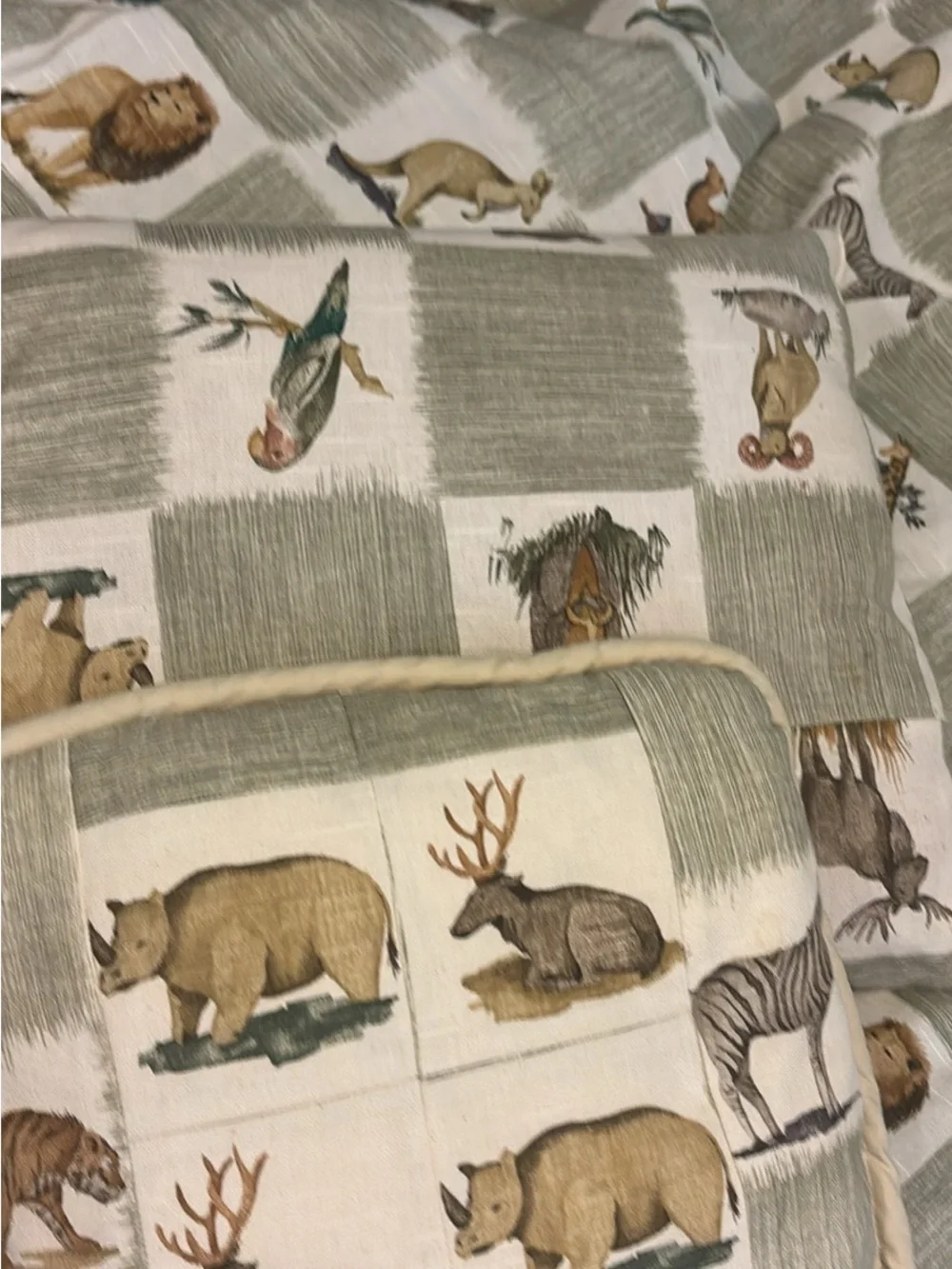 Wildlife Patchwork twin size  duvet Set in Sage and Cream